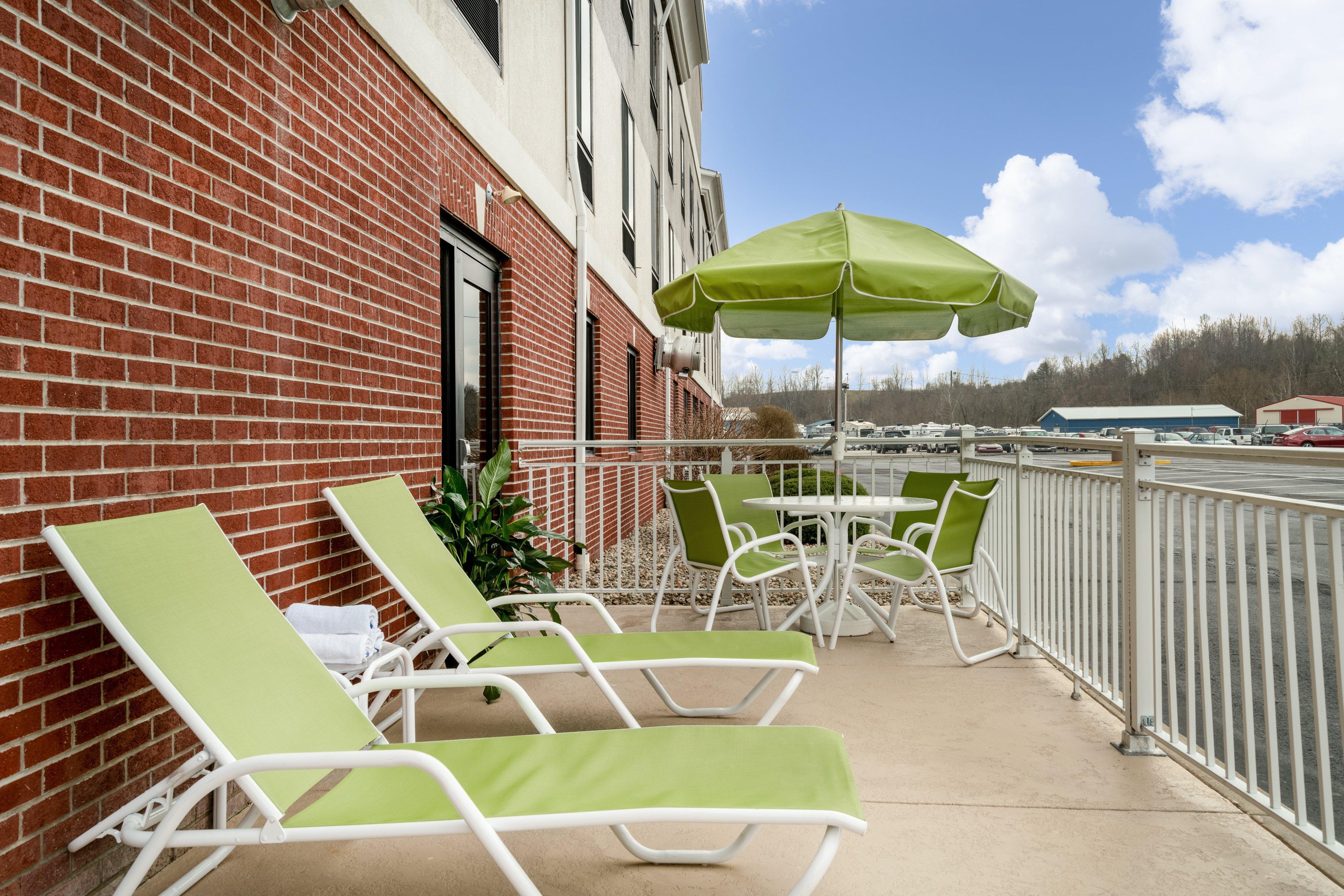 Holiday Inn Express Hotel & Suites Ashland By Ihg Esterno foto