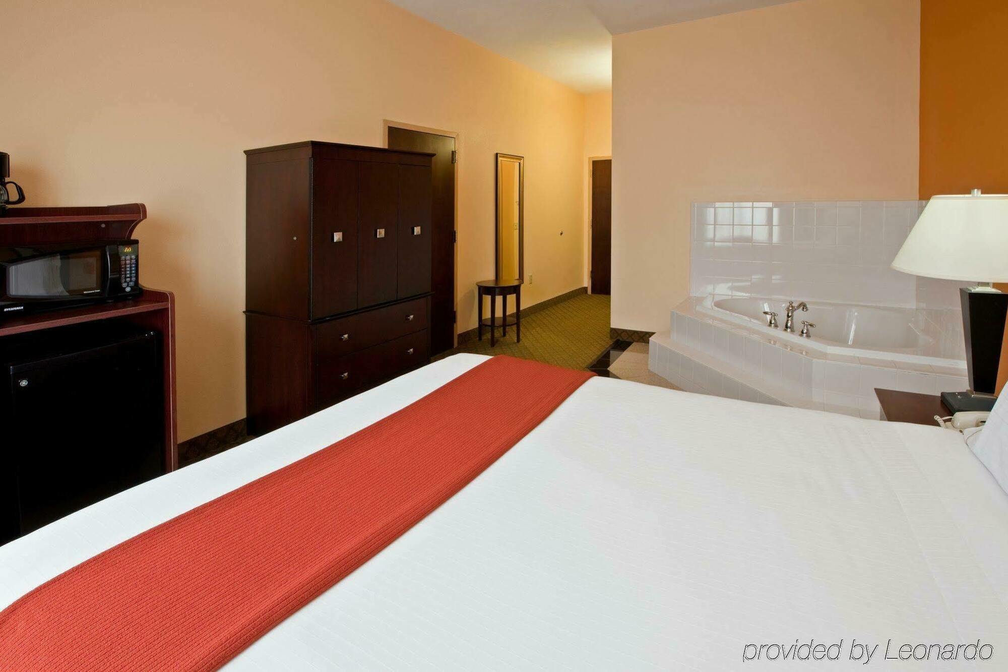 Holiday Inn Express Hotel & Suites Ashland By Ihg Esterno foto
